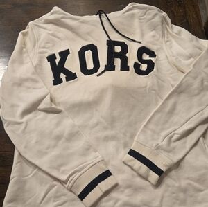 MICHAEL KORS Cream Sweatshirt with Black Lettering